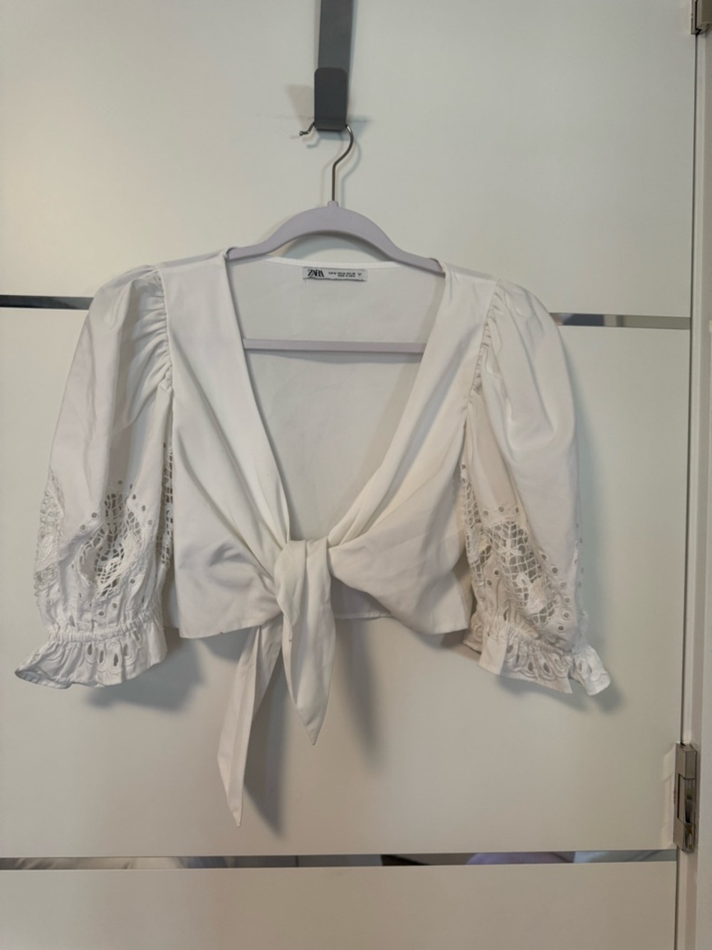 Zara White Eyelet Puff-Sleeve Tie-Front Crop Blouse